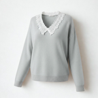 Elegant Sweater with Comfortable Fit and Versatile Style