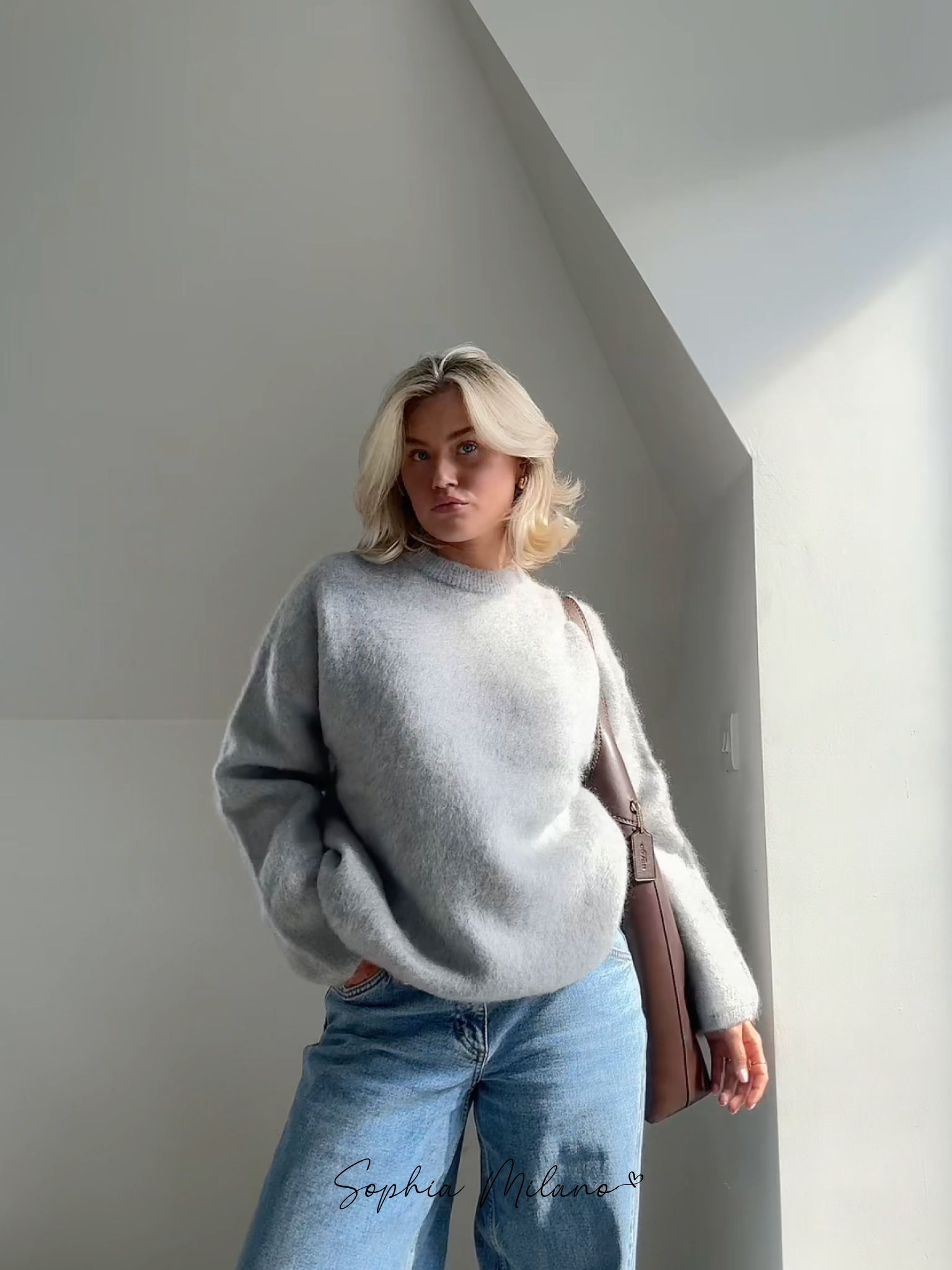 Noa | Comfy Crewneck sweater