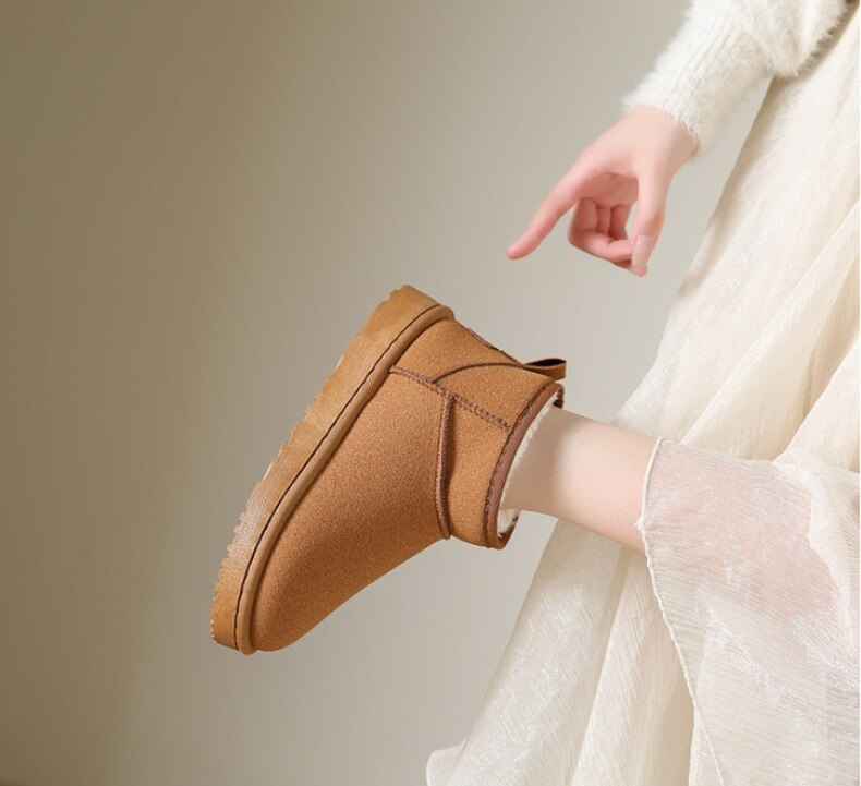 Beige Cozy Mini Boots with Fur Lining – Comfortable Winter Footwear